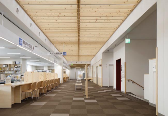 南アルプス市庁舎画像